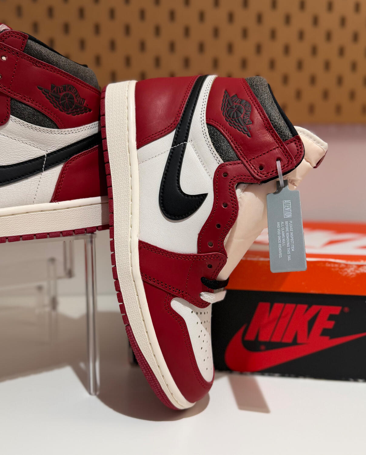 Jordan 1 retro og lost and found